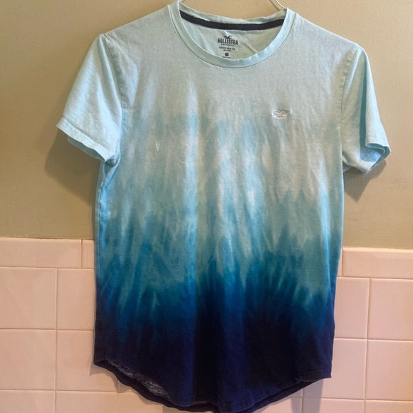 💙Hollister t-shirt, green fading into blue to navy blue size small - Picture 1 of 3
